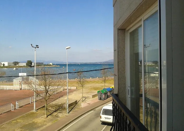 Charming In El Grove, Sea View *